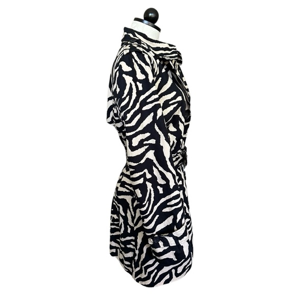 Dennis Basso Zebra Print Trench Coat Jacket Button Front Buckle Belt Size Medium - Picture 10 of 13